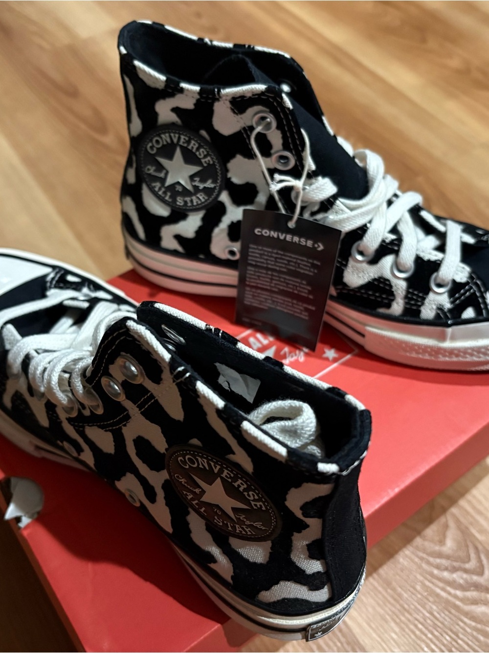 Converse Chuck 70 Hi Leopard Remix Black & White – Women’s 7 / Men’s 5 – NWT - Picture 11 of 12